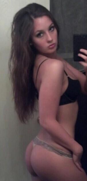 Проститутка Лера СПб у метро Парк Победы, телефон +79812142180